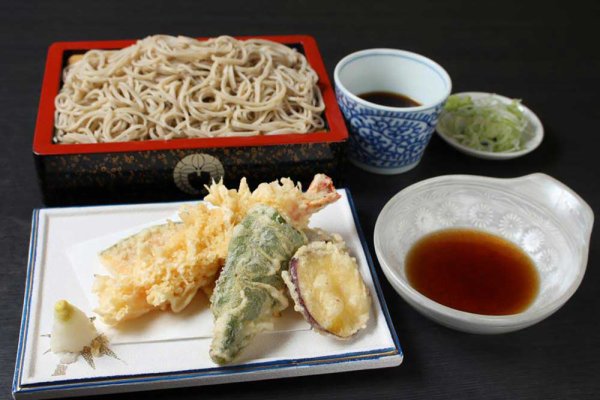 北海道産蕎麦の実使用のこだわり蕎麦