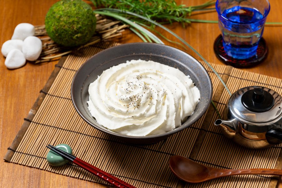 白い明太チーズクリームうどん