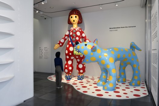 草間彌生美術館 インスタレーション・ビュー©YAYOI KUSAMA 