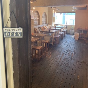 店内入口
