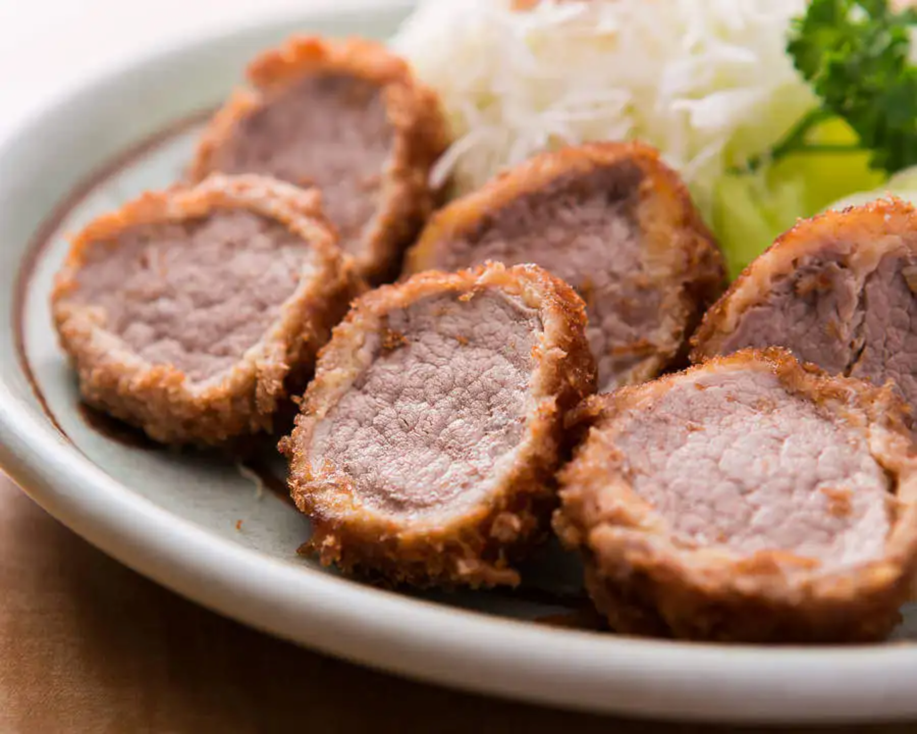 丸ひれかつ(マルロク)