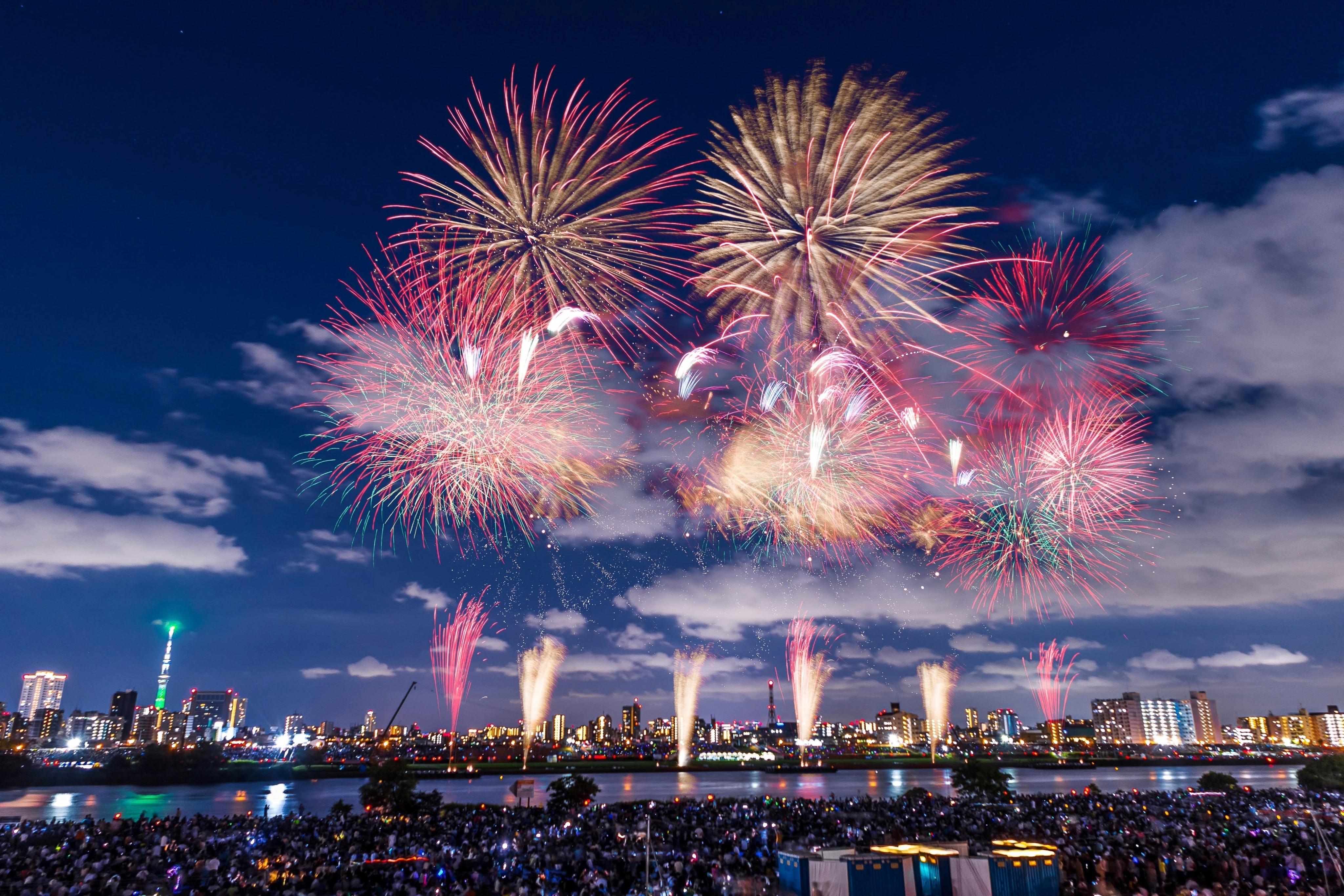 東京の花火大会 メインビジュアル